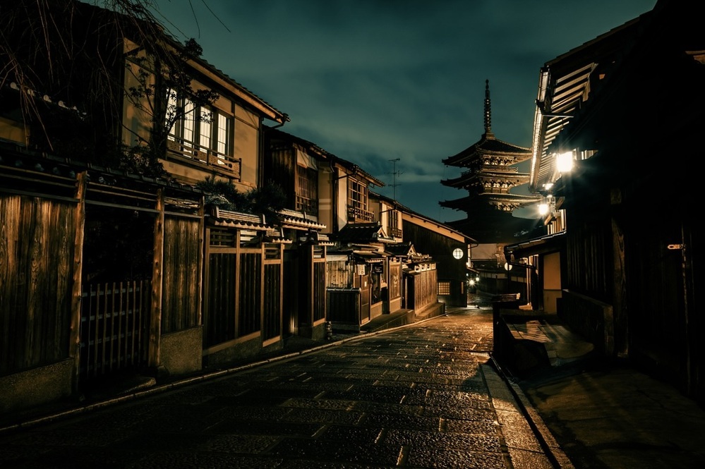 京都駅周辺・東山・祇園エリアおすすめの紅葉名所をランキング！時期と見頃・ライトアップ・予約情報など_八坂の塔の見どころ・開場時間・料金・アクセス