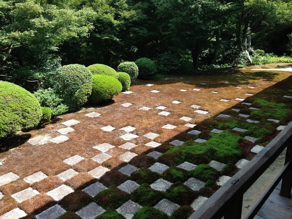 秋の京都観光_紅葉の名所「東福寺」の見どころ_方丈の東福寺本坊庭園（八相の庭）