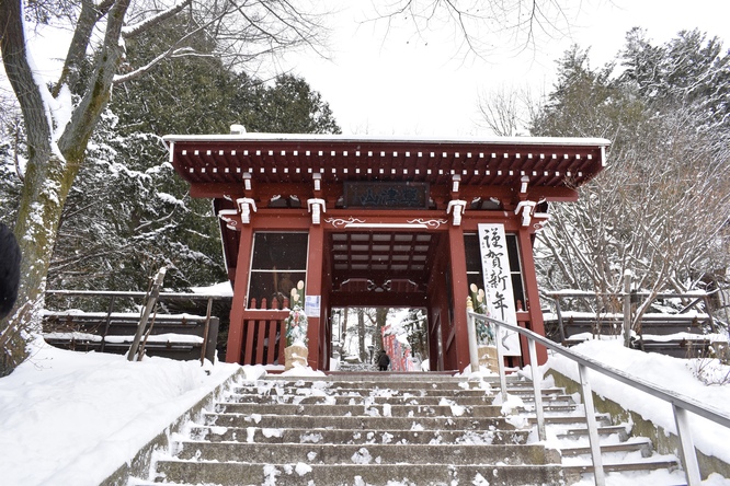 雪の草津温泉_光泉寺